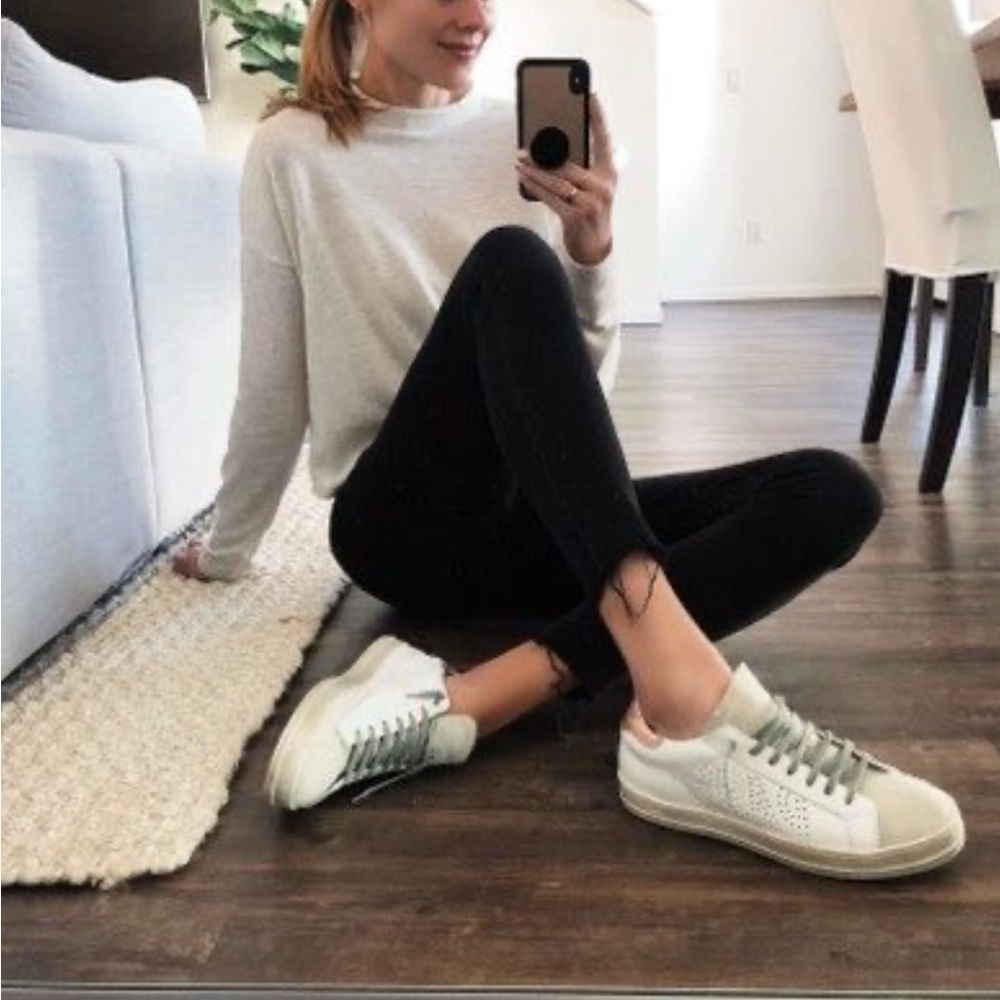 P448 Sneakers